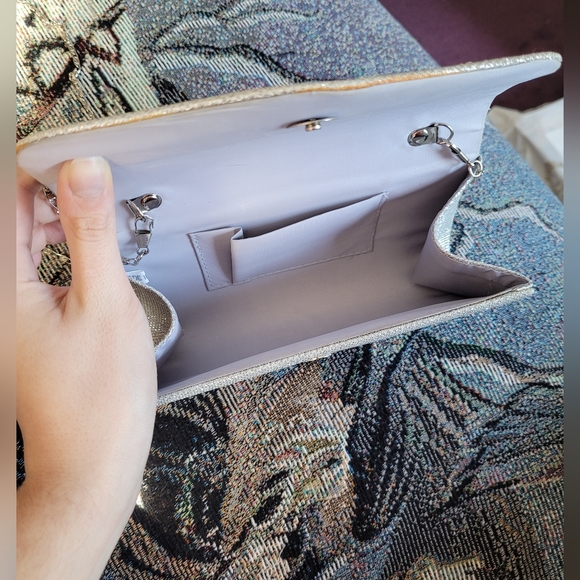 Sparkly Rhinestone Silver Clutch - Picture 5 of 10